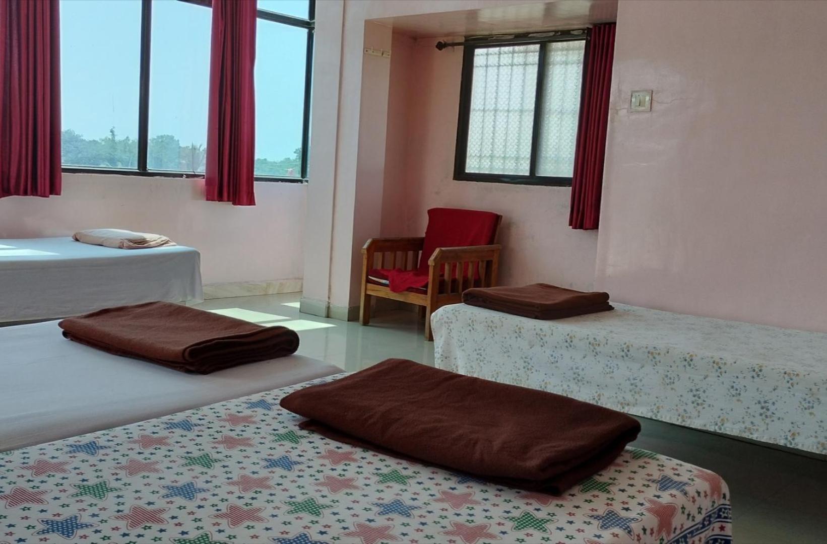 Ferienwohnung Shivam Residency Ellora Zimmer foto